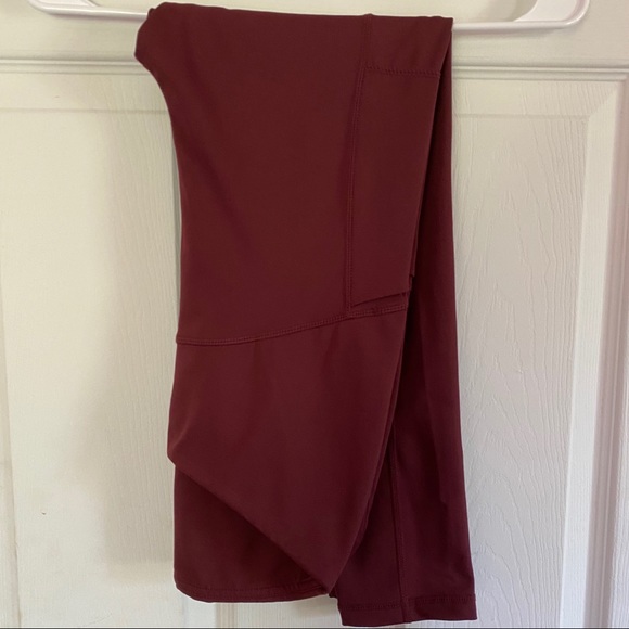 ❌SOLD‼️ Maternity Leggings - Picture 2 of 3